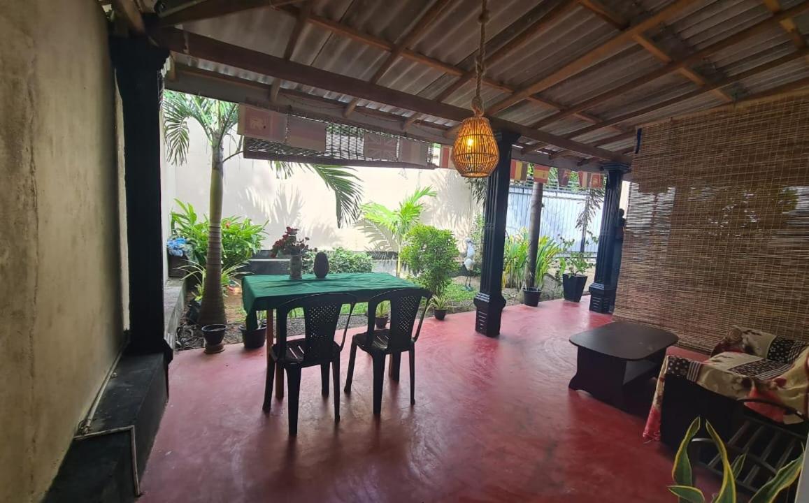 Kavidi Villa Home Stay Тангалла Номер фото